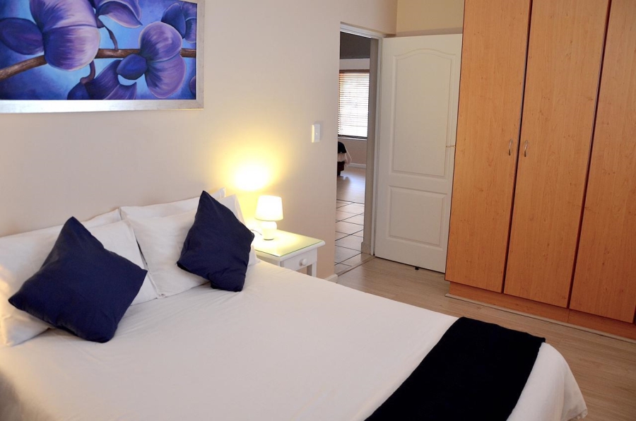 6 Bedroom Property for Sale in Hartenbos Central Western Cape